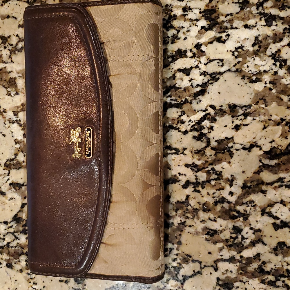 Coach wallet